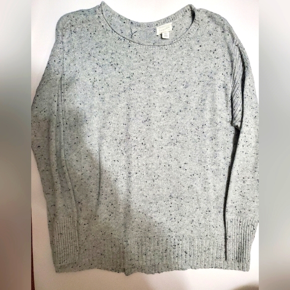 CASLON Sweater - Picture 1 of 7